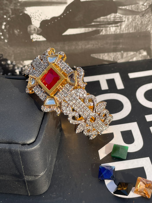 Changeable Red stones Bangle