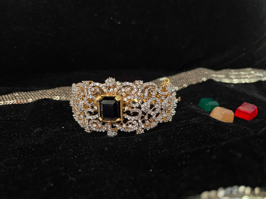 B-1 CHANGEABLE STONES BANGLE