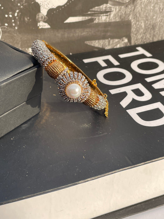 Pearl Grudge Bangle